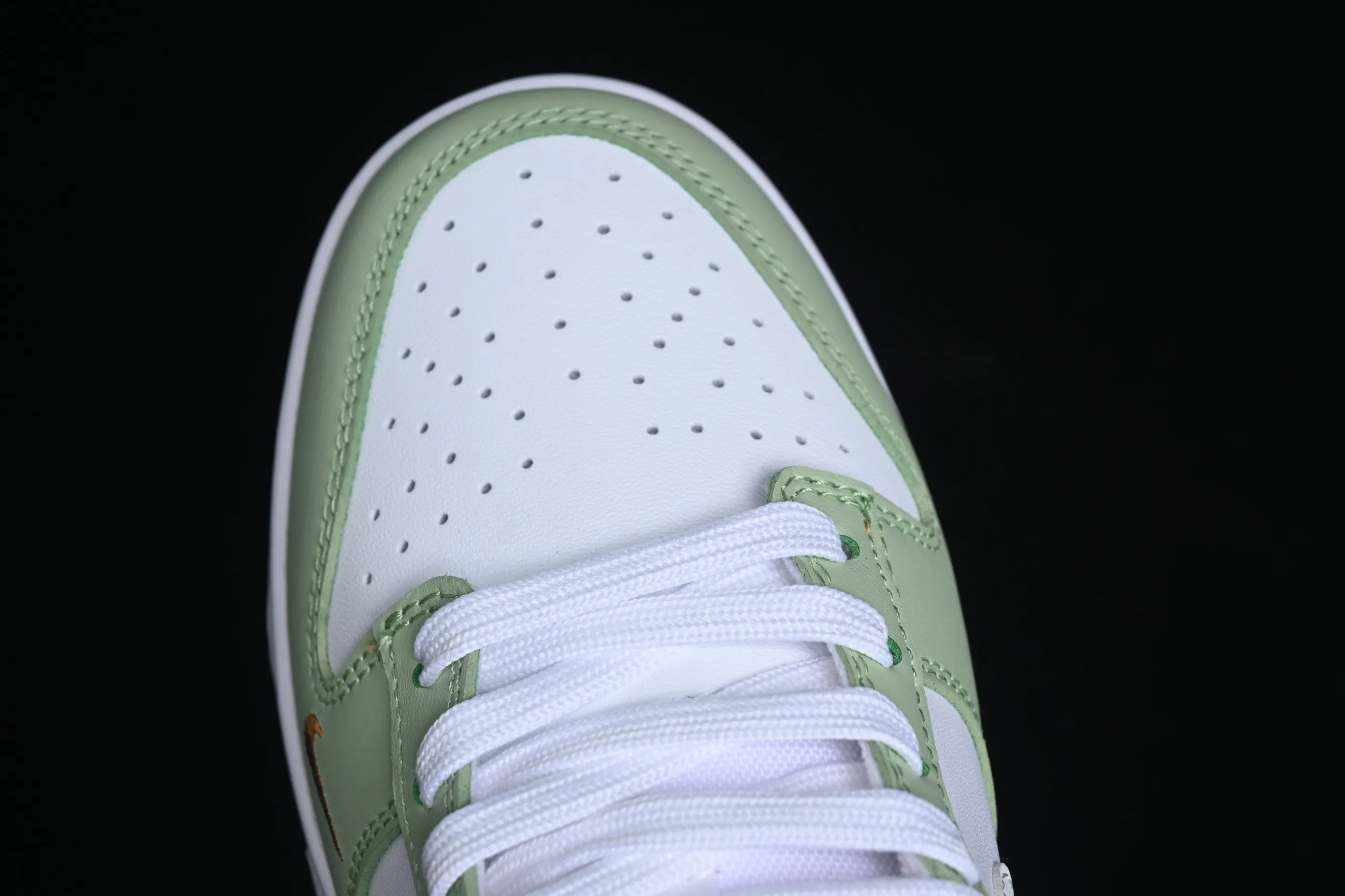 All Categories Nk SB Dunk Series Nk SB Dunk Low Low-top sneakers Nk Dunk Low "Year of the Snake" Year of the Snake theme low-top casual sneakers HV6001-101